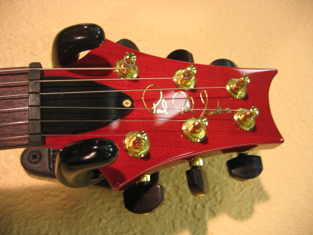 PRS-2002-C22-Artist-Red%20(8).jpg (600x450 -- 192852 bytes)